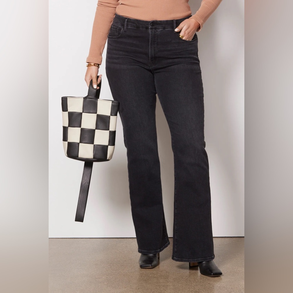 Good American Good Classic Boot Jeans in Black162